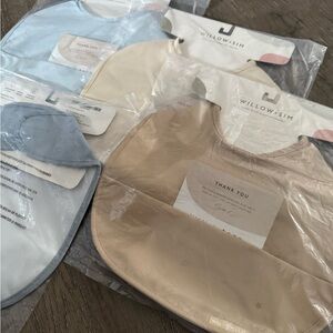 Willow + Sim Silicone Bibs - Blue, Beige, Cream (Set of 4)